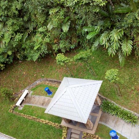 Azizi&Yati Muslim Homestay Cameron Highlands Exterior photo
